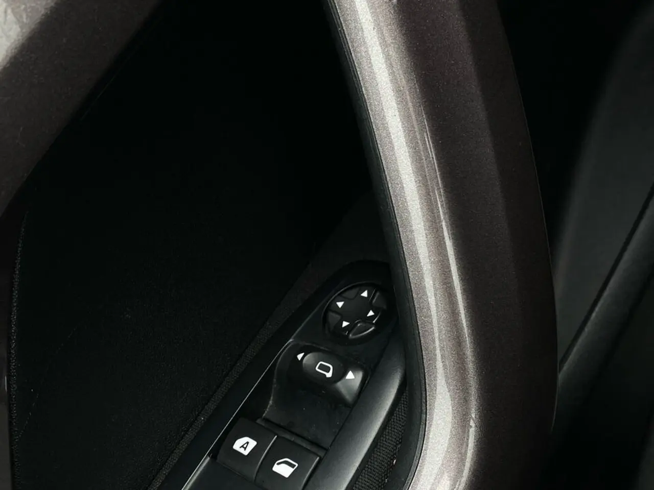 Billede 18 - Peugeot 2008 1,2 VTi Plus 82HK