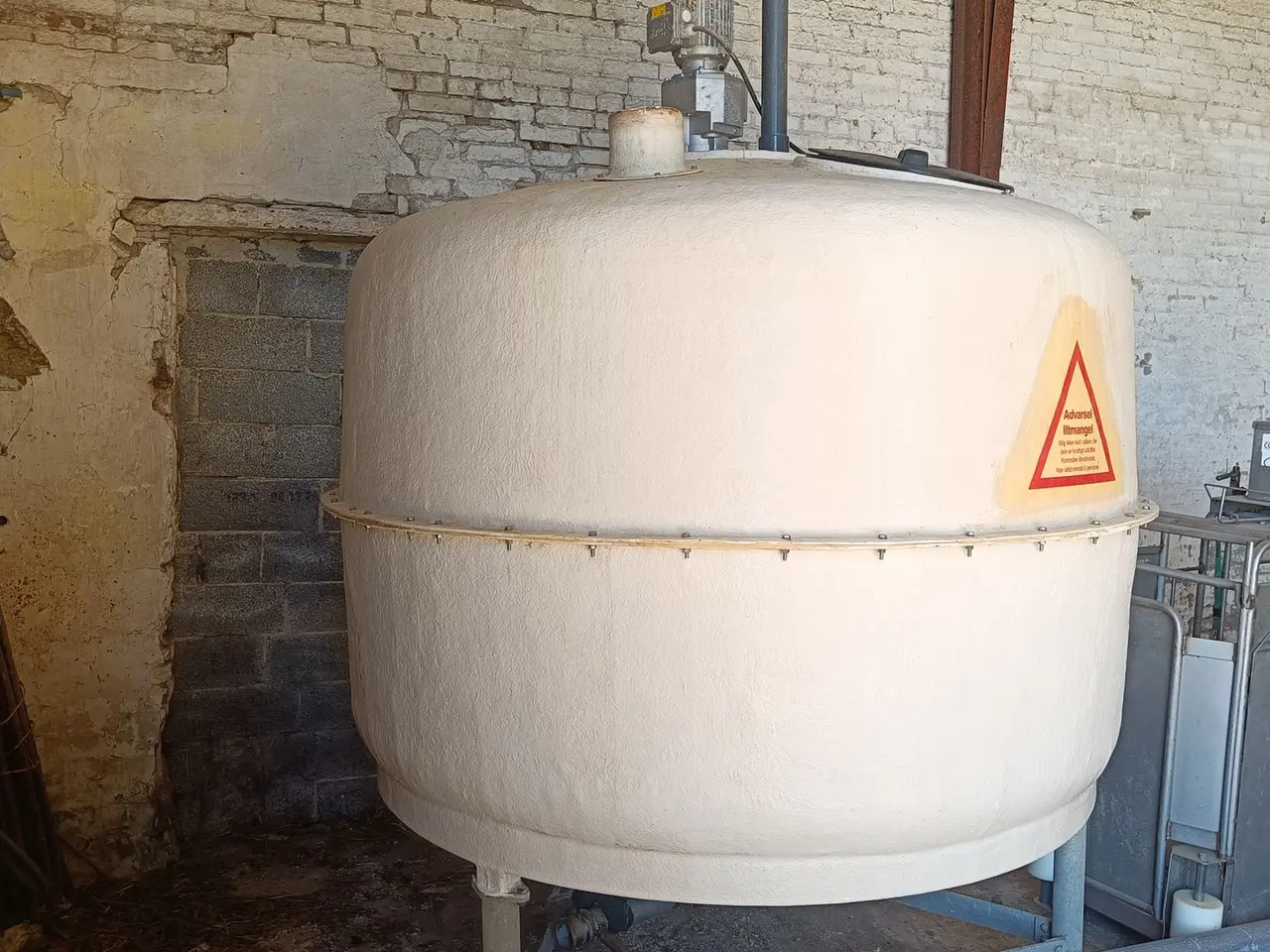 Billede 2 - - - - Blandetank 4000 med automatisk vaskeanlæg