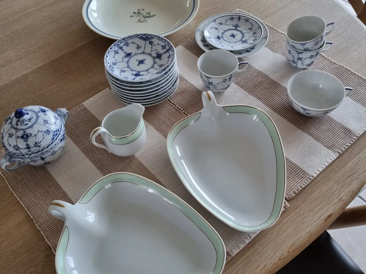 Billede 2 - Kgl. Porcelæn