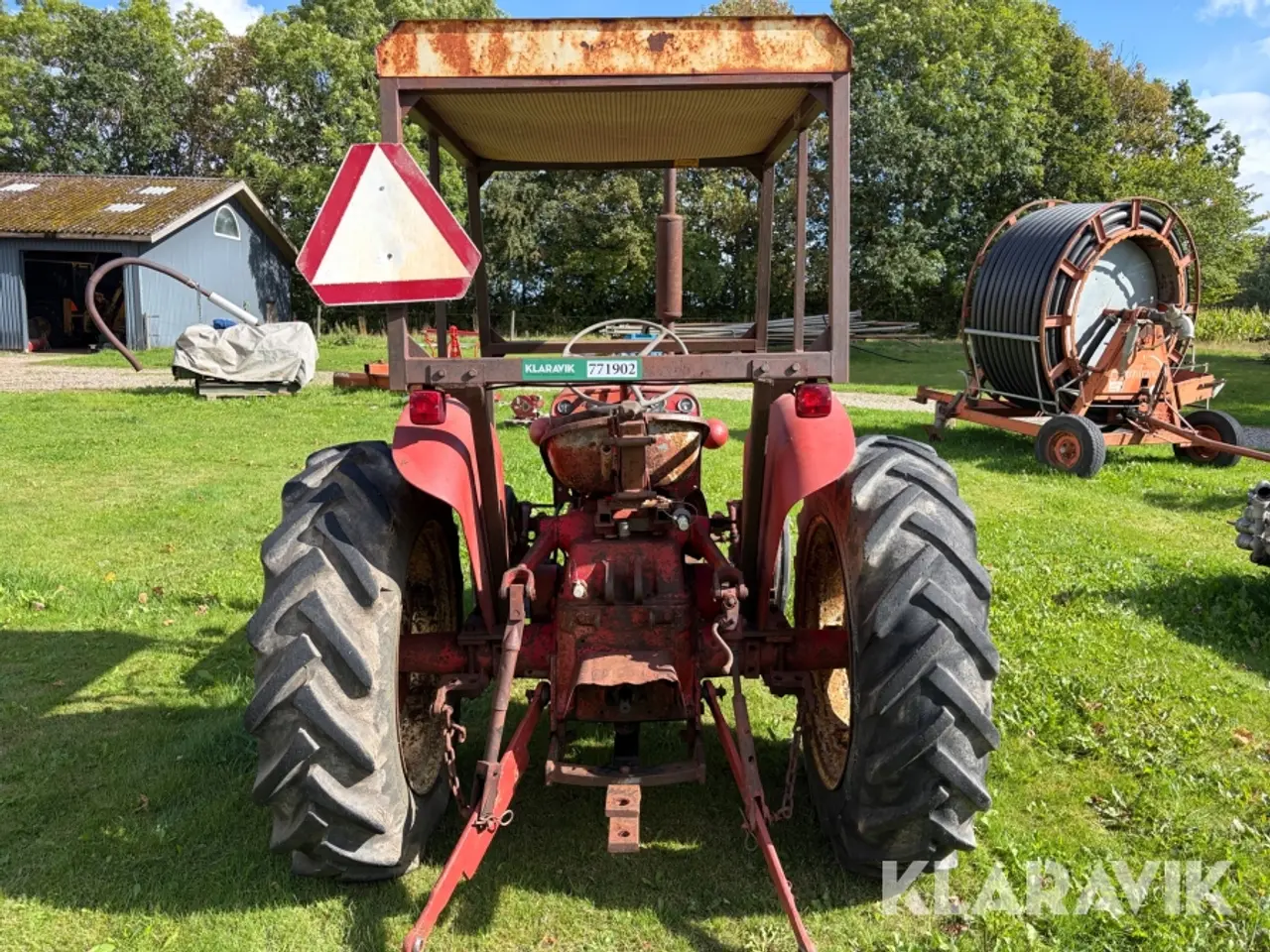 Billede 12 - Veterantraktor IH B 275 Diesel