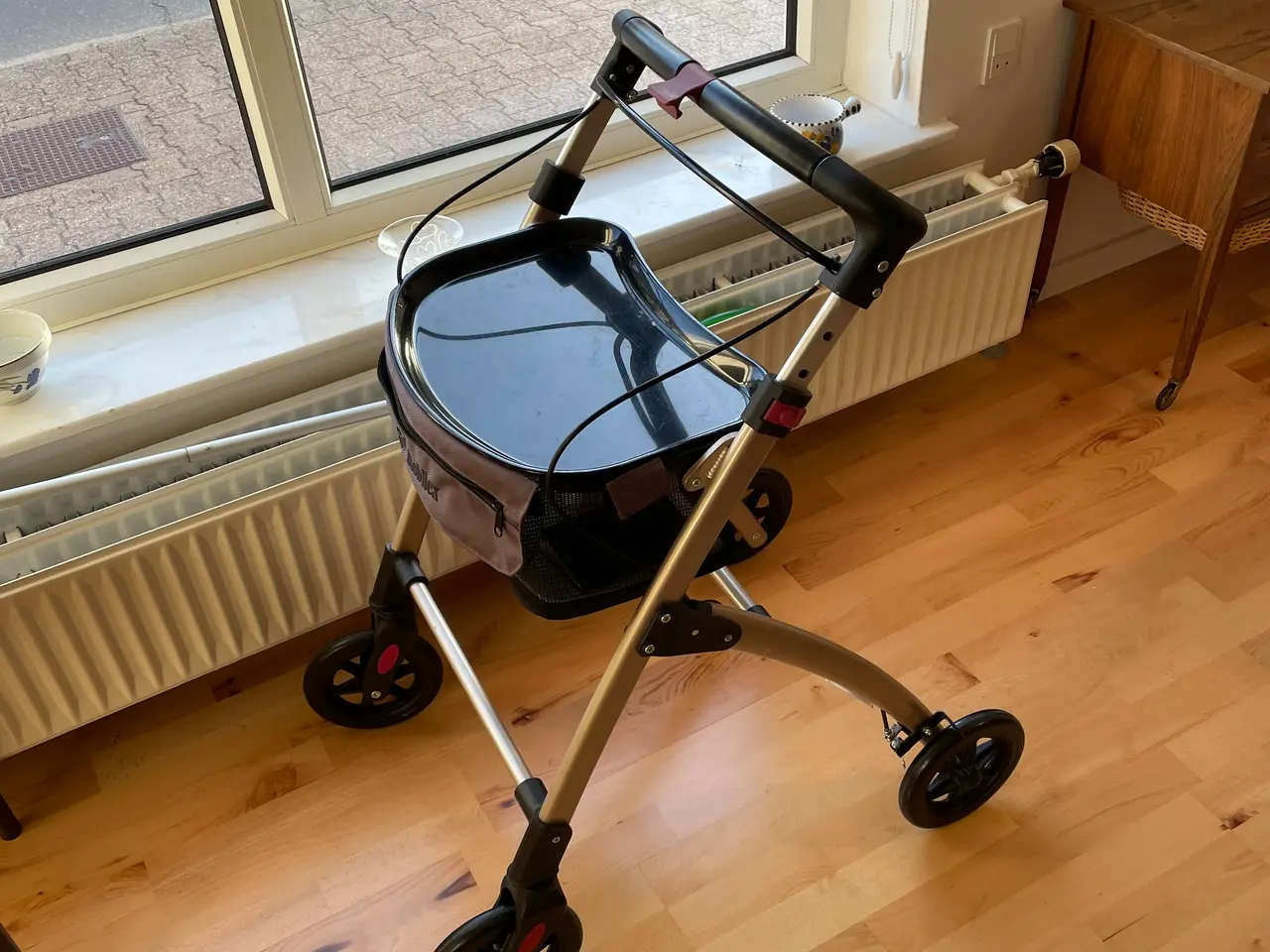 Billede 1 - 2 stk rollatorer
