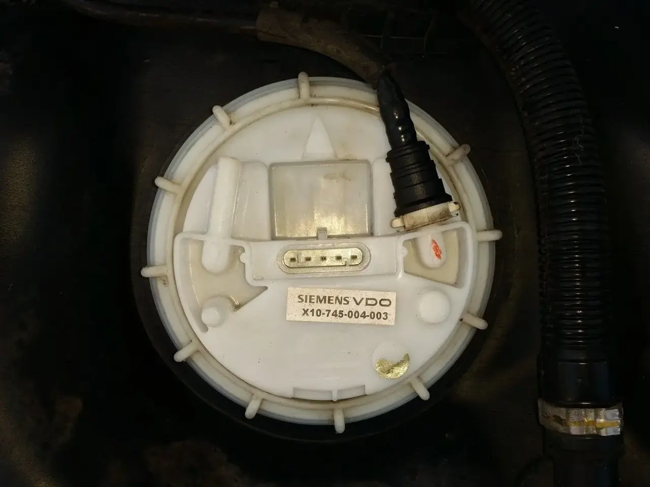 Billede 2 - Fiat Punto. Benzintank.