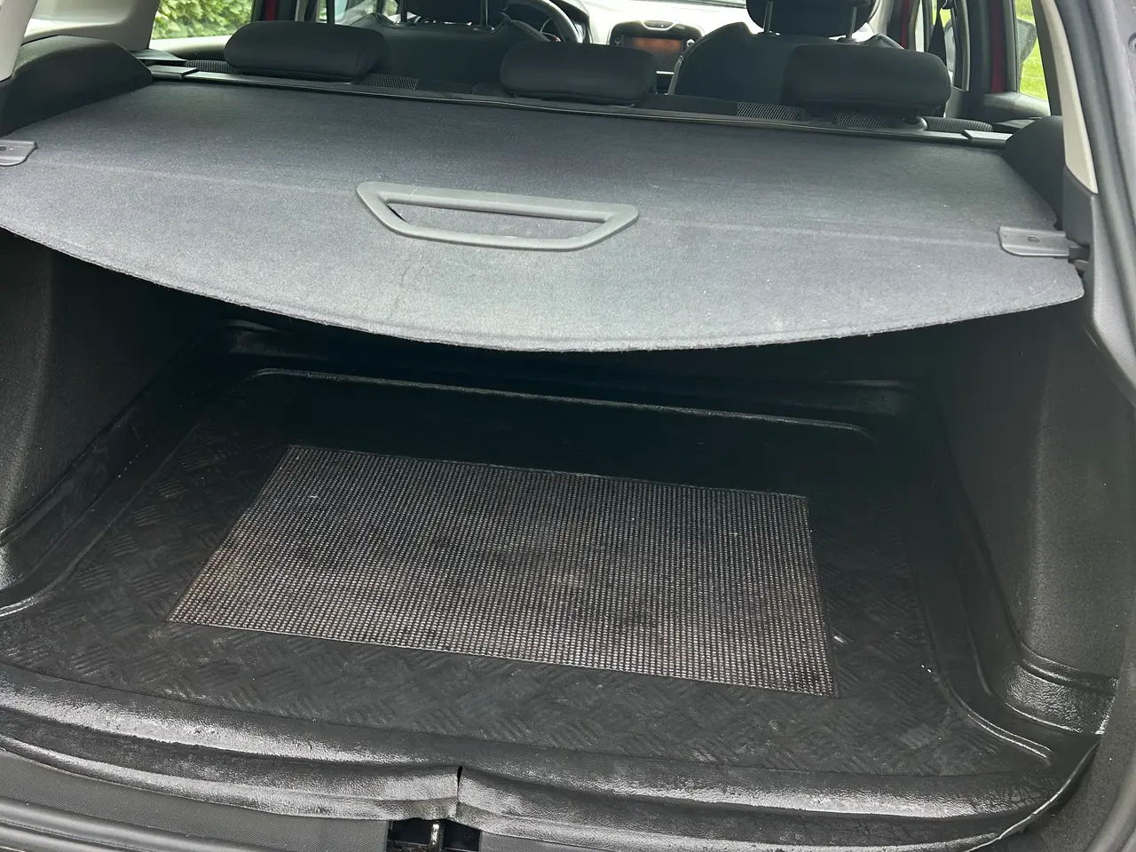Billede 5 - Pæn og velholdt renault