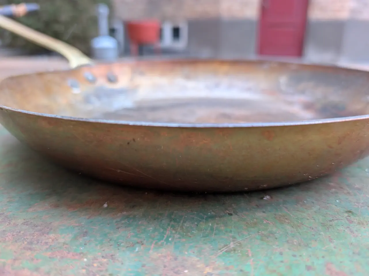 Billede 3 - Ældre kobberpande med patina – Ø 31 cm