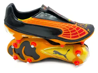 Nye Puma Tricks SG str. 36. Nypris 799 kr.