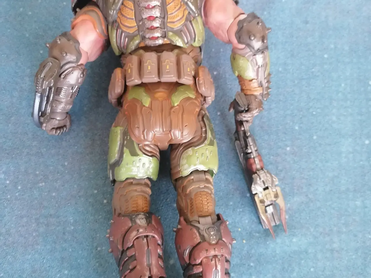 Billede 3 - Flot Stor Doom Slayer Figur