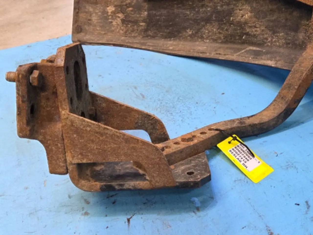 Billede 14 - New Holland T6030 Hjulskærm R. 87582093