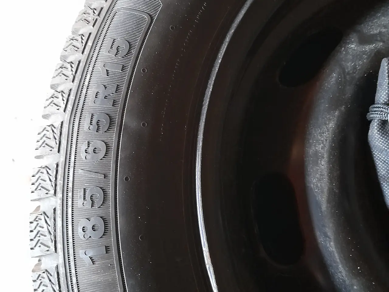 Billede 5 - Vinterdæk på fælfe 185/65R15 til peugeot 2008