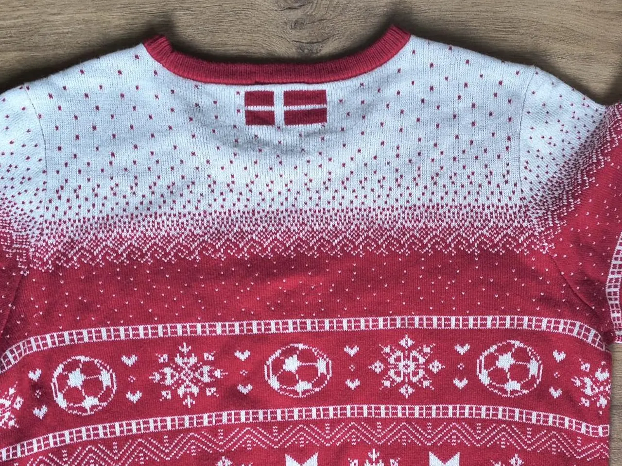 Billede 4 - DANMARK/DBU/HUMMEL JULESWEAT, STR. L, I FLOT STAND