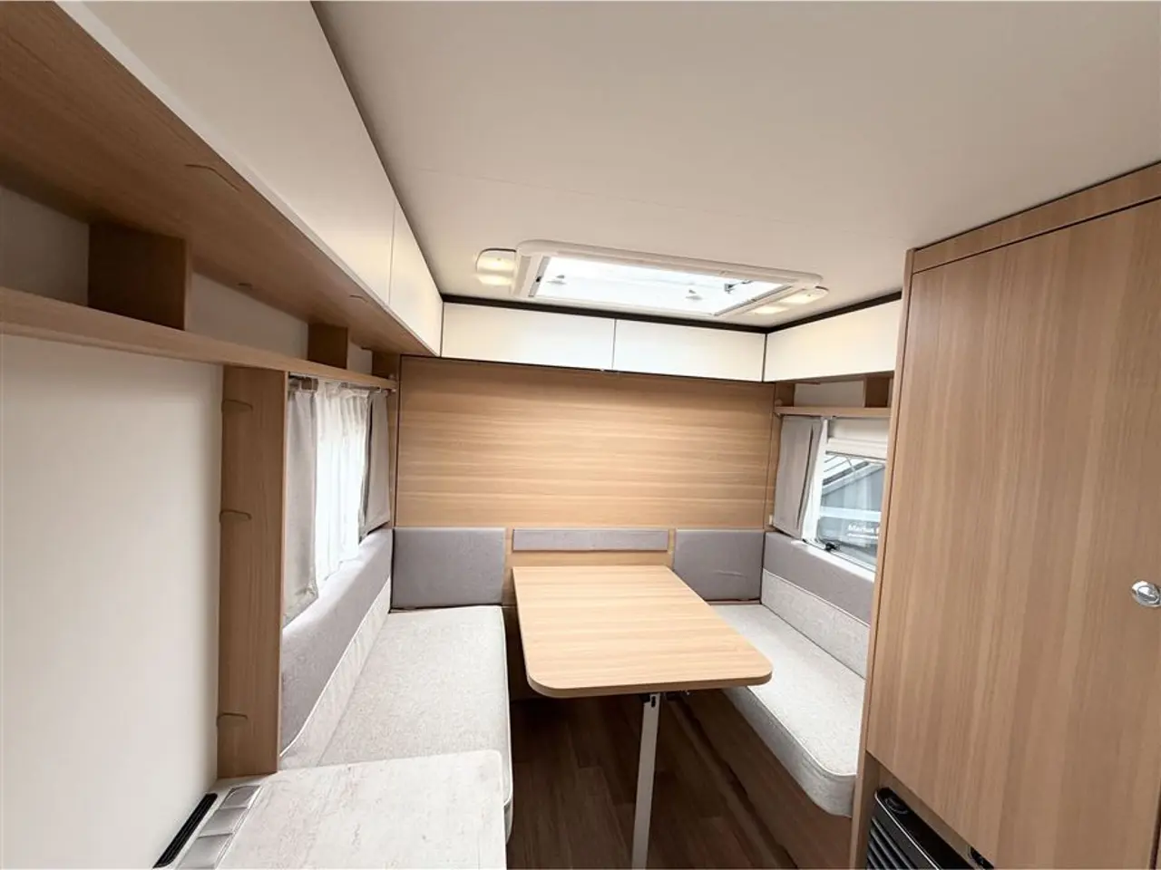Billede 8 - 2022 - LMC Style 400 F Dobbeltseng-Gulvtemp.-Mover-Telt-LET VOGN