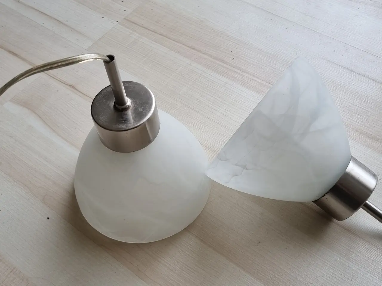 Billede 2 - Lille loftpendel / loftlampe i frostet glas