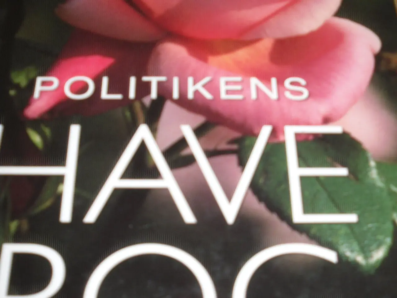 Billede 1 - POLITIKENS HAVEBOG.