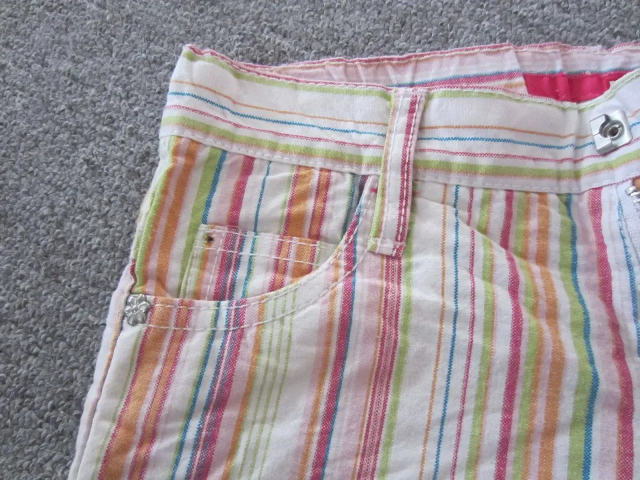 Billede 4 - Smarte shorts fra Exit pige str. 128