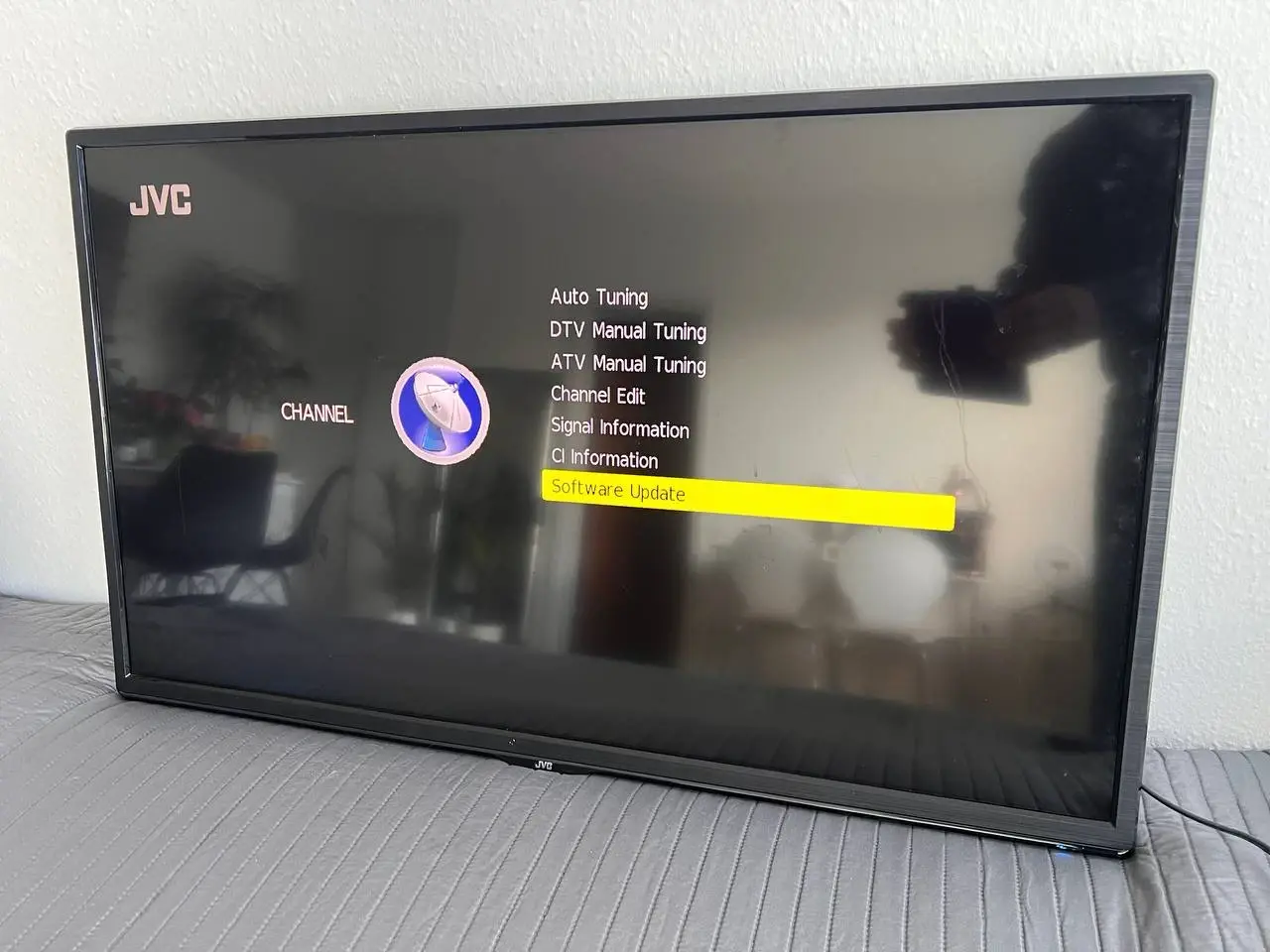 Billede 1 - Jeg sælger et TV JVC LT-40E71