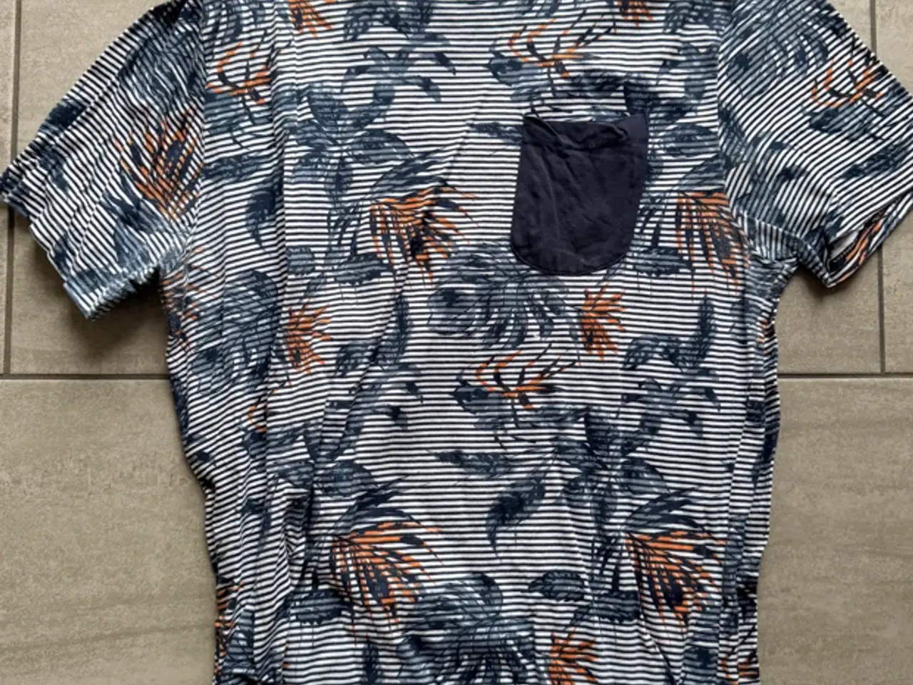 Billede 1 - Piazzi Italia Sommer T-shirts str. M