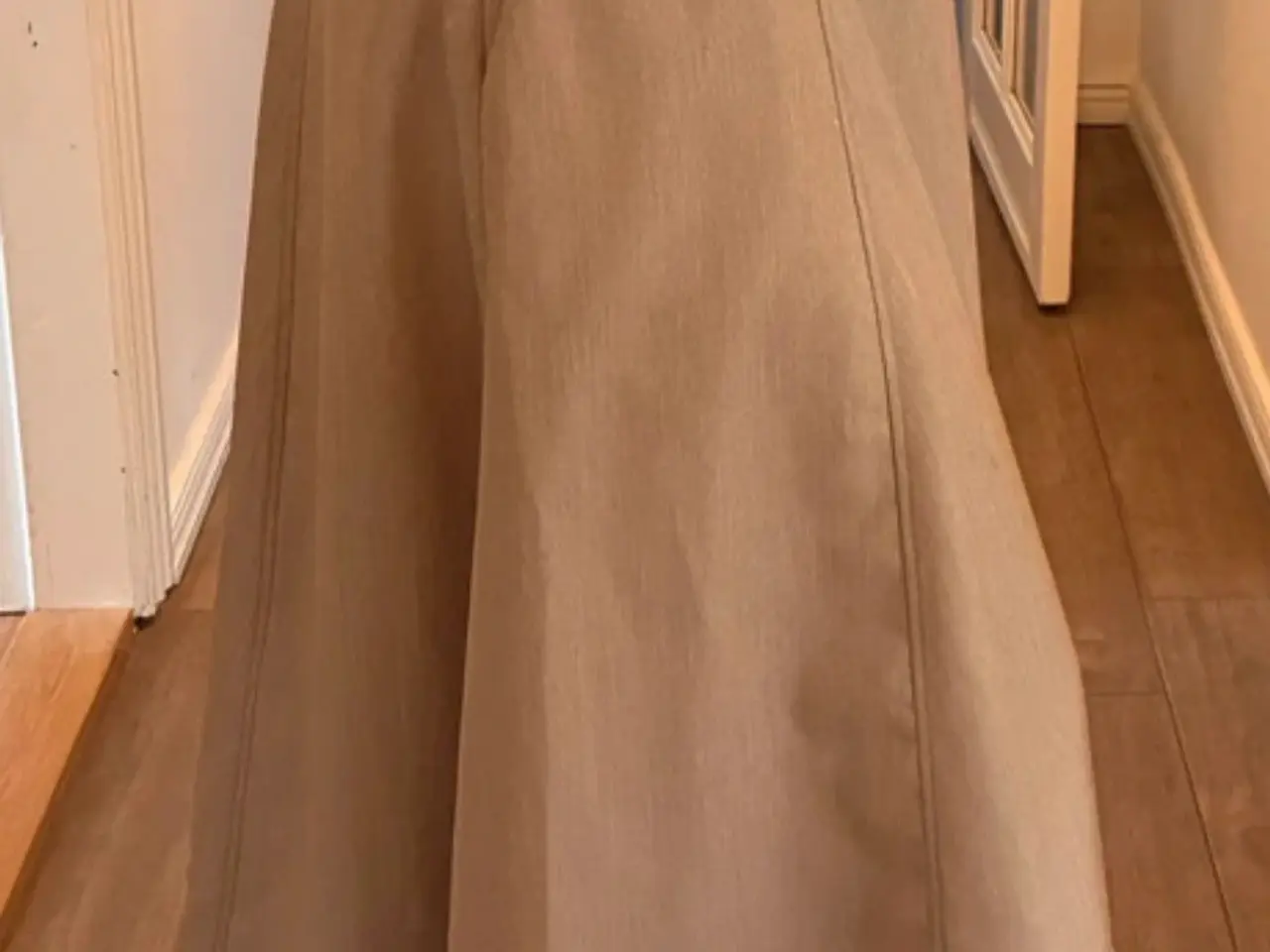 Billede 1 - Beige nederdel 
