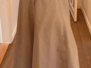 Beige nederdel 