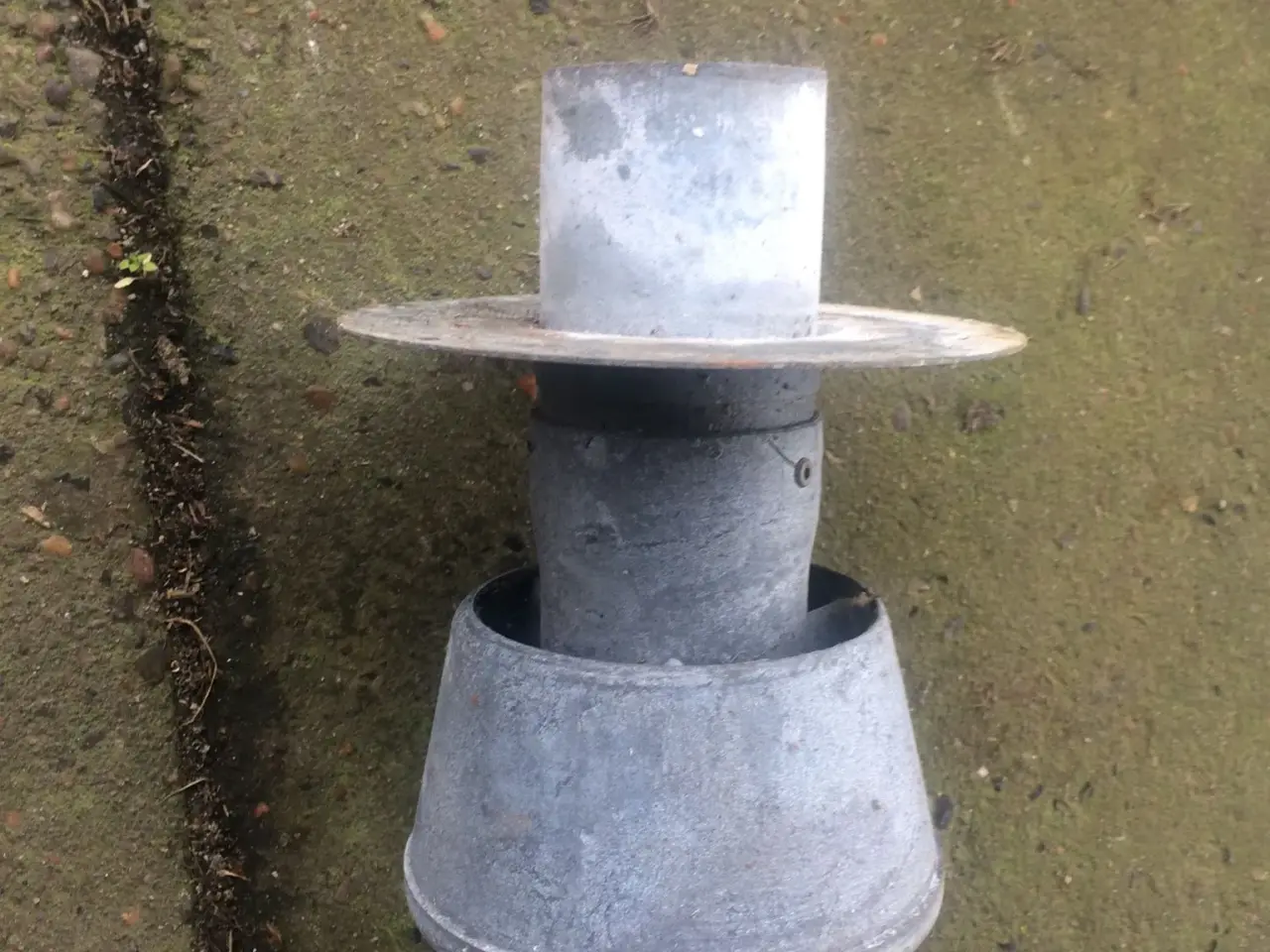 Billede 2 - Gammel metal skortsten