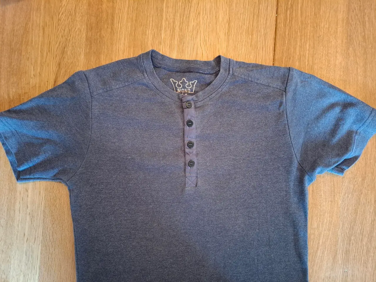 Billede 5 - T-shirts størrelse S