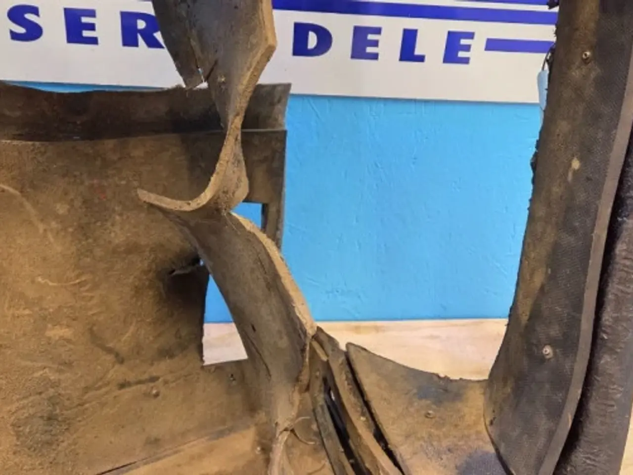 Billede 16 - Case 844S Dæksel 3221826R91