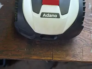 1,5 år gammel Robotplæneklipper