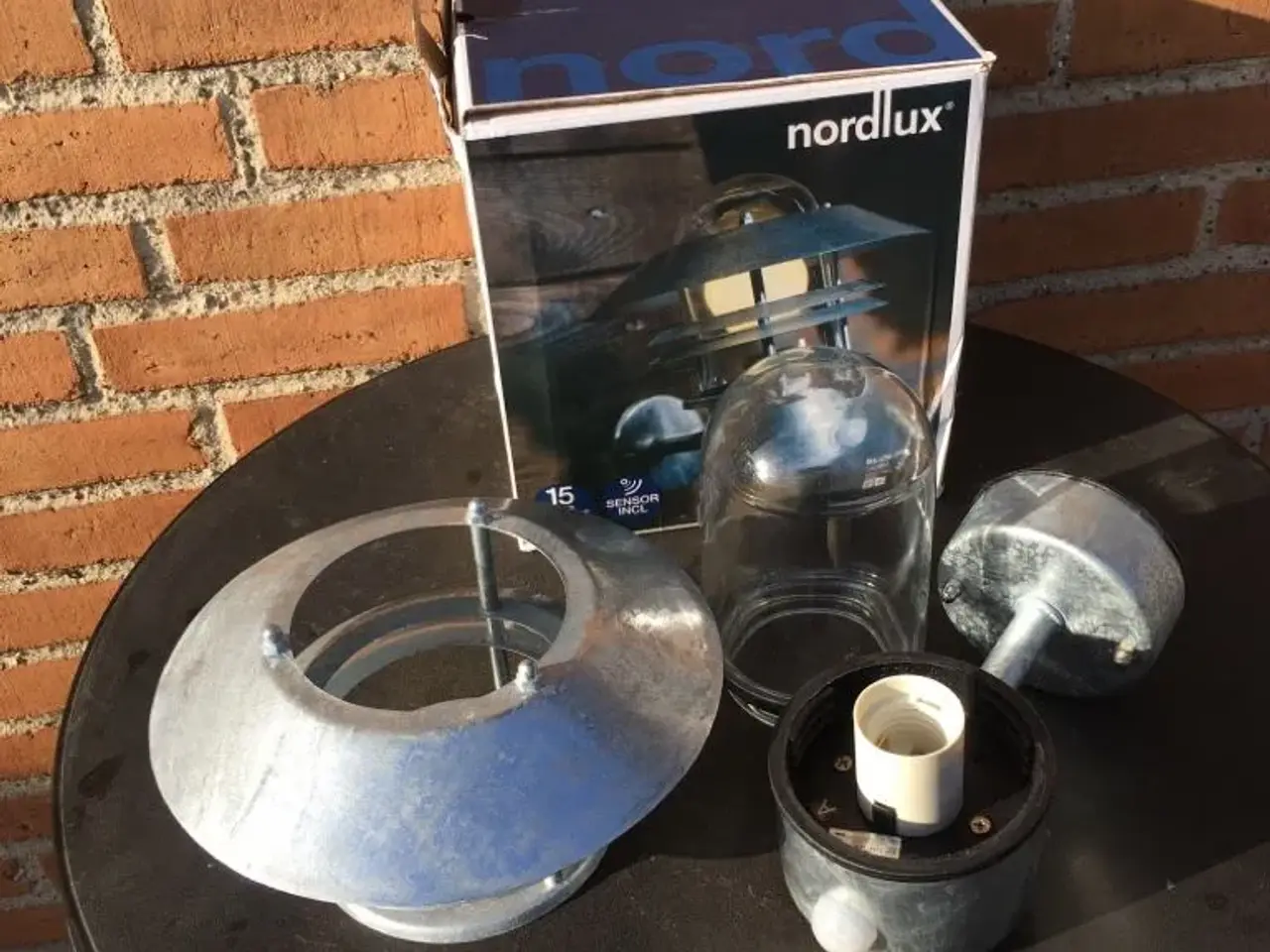 Billede 1 - Udendørs væglampe med sensor