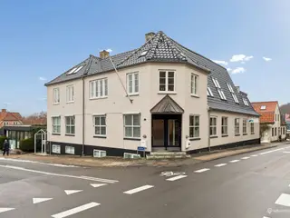 Moderne kontorejendom i attraktiv beliggenhed med stærk vækst