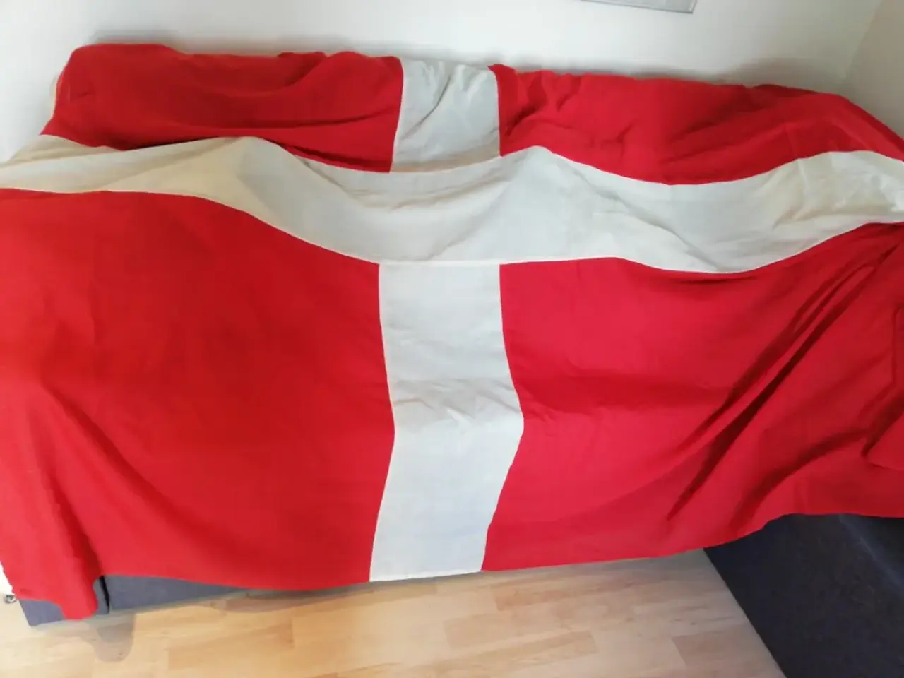 Billede 2 - 2 flag i to forskellige størrelser