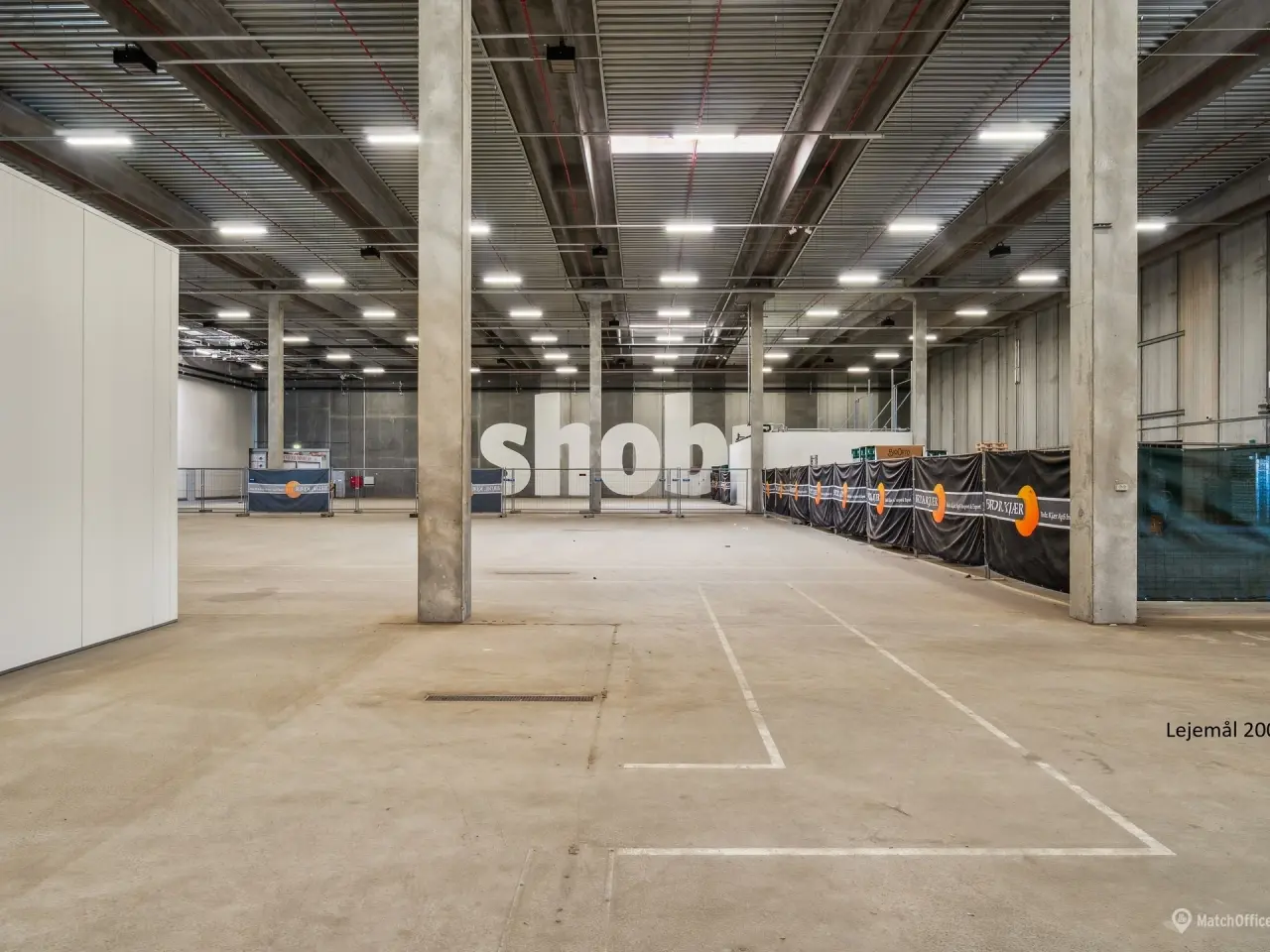 Billede 12 - Logistiklejemål med porte og ramper og en loftshøjde op til 10 meter