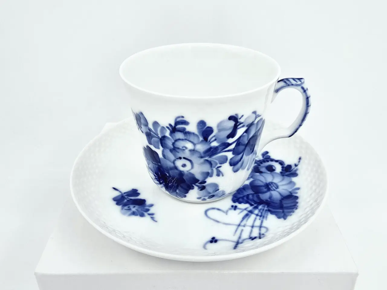 Billede 1 - Blå Blomst Svejfet Espressokop nr. 10-1546. sortering 3