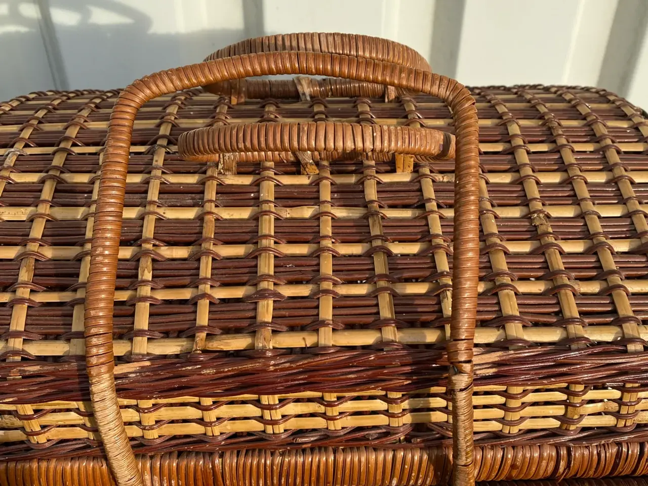 Billede 2 - Vintage picnic kurv i flet med tilbehør