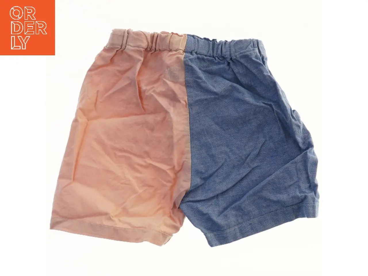 Billede 2 - Børneshorts med elastik fra Hubbus (str. 92)