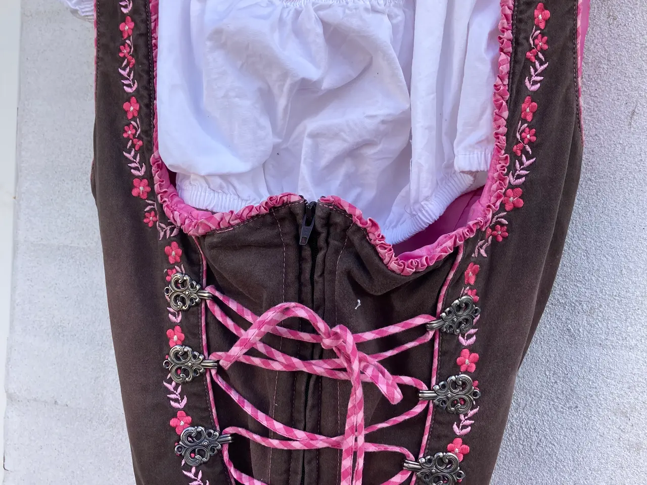 Billede 2 - Tyroler Dirndl kjole, original bayrisk