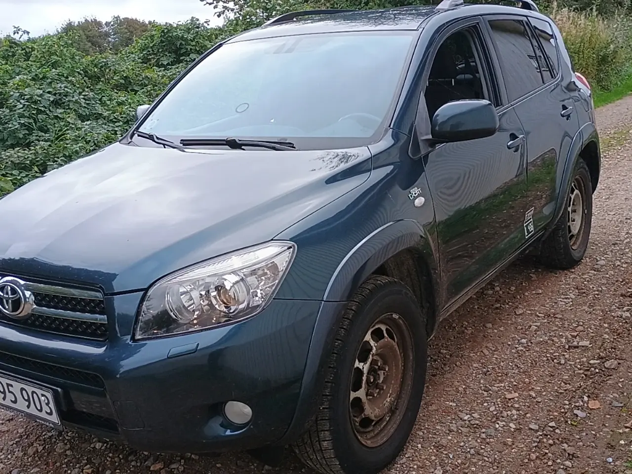 Billede 2 - Nysynet med plader Toyota rav4 4x4