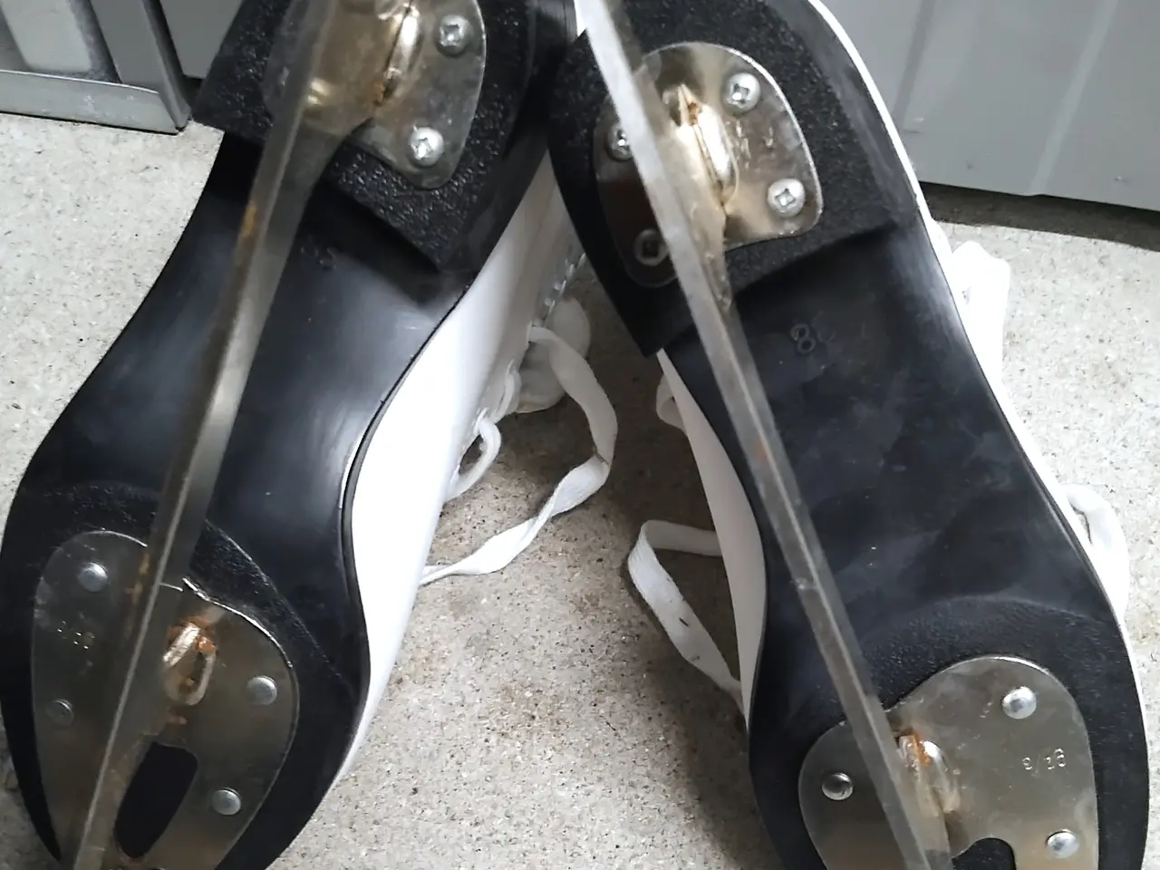 Billede 4 - KATHARINA V3TEC KUNSTSKØJTER /Ice Figure Skates 38