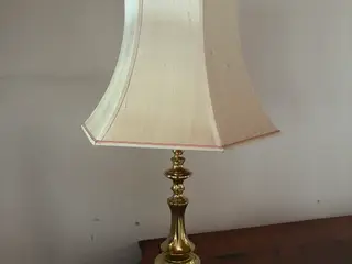Stor bordlampe 75 cm høj