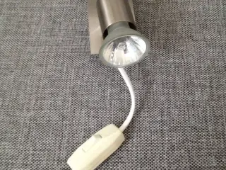 Lampe til væg