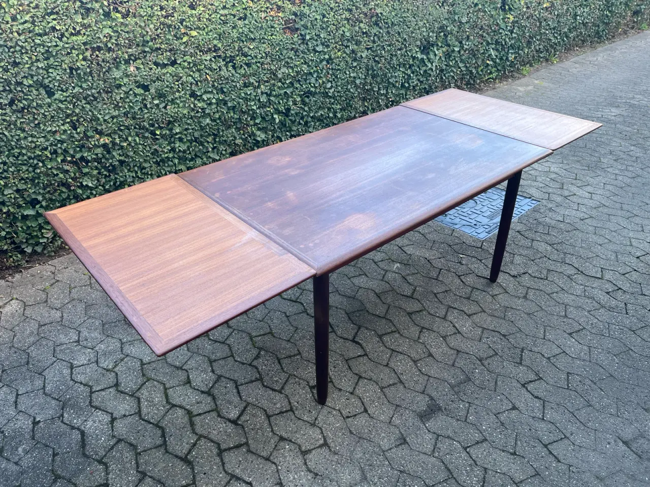 Billede 2 - Spisebord i teaktræ