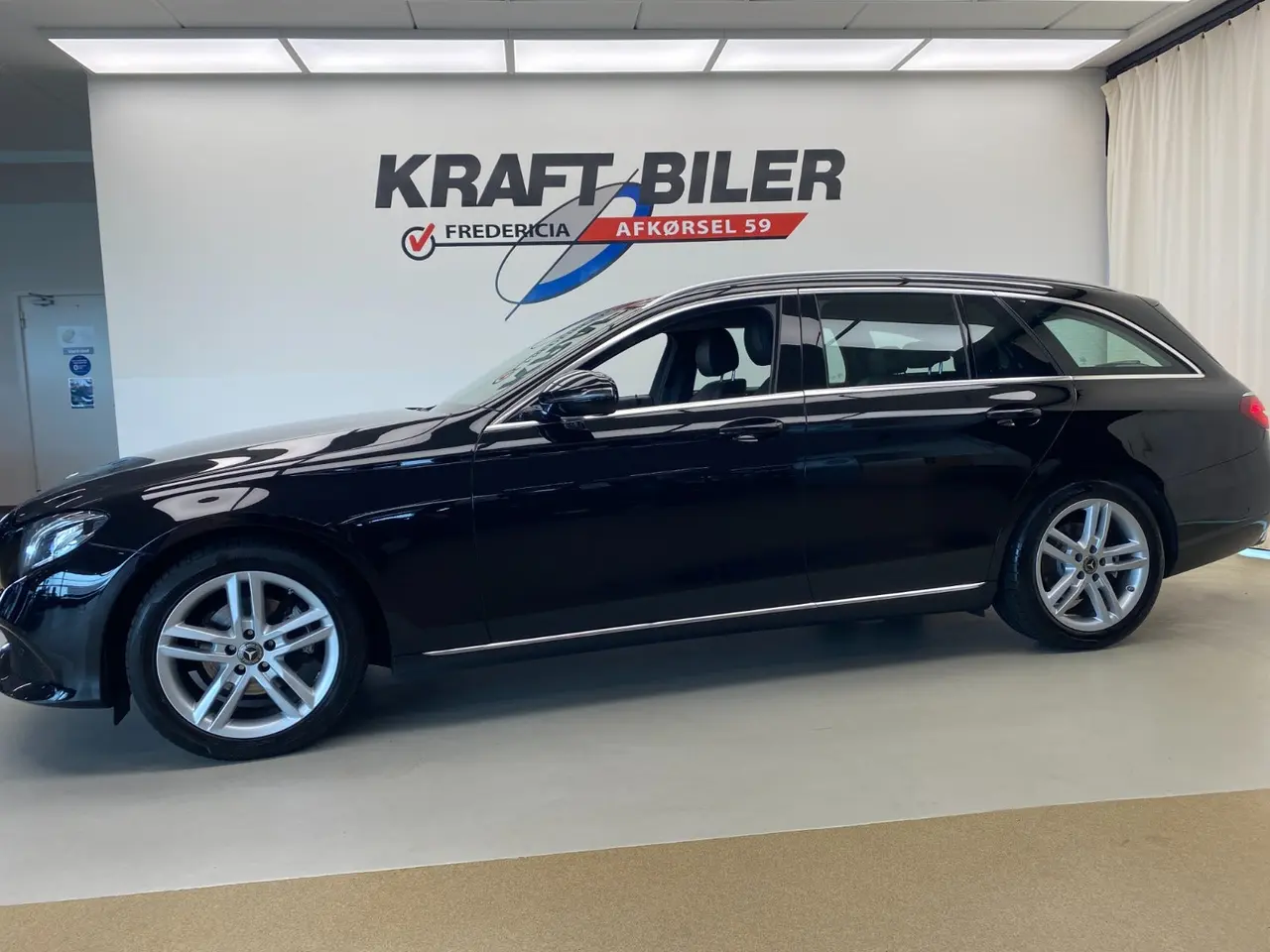 Billede 2 - Mercedes E220 d 2,0 Avantgarde stc. aut.