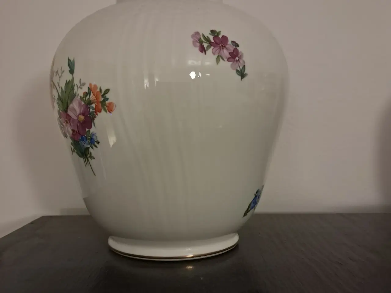 Billede 2 - Royal Copenhagen vase sælges