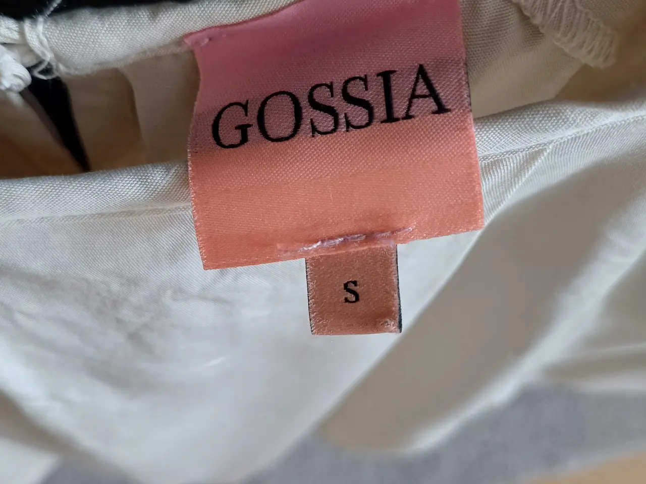 Billede 6 - Gossia beige top str S