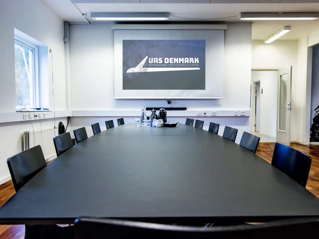 Billede 10 - Offices for drone business in the drone test center