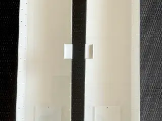 Hvide metal vitrine/vægskab/toiletskab