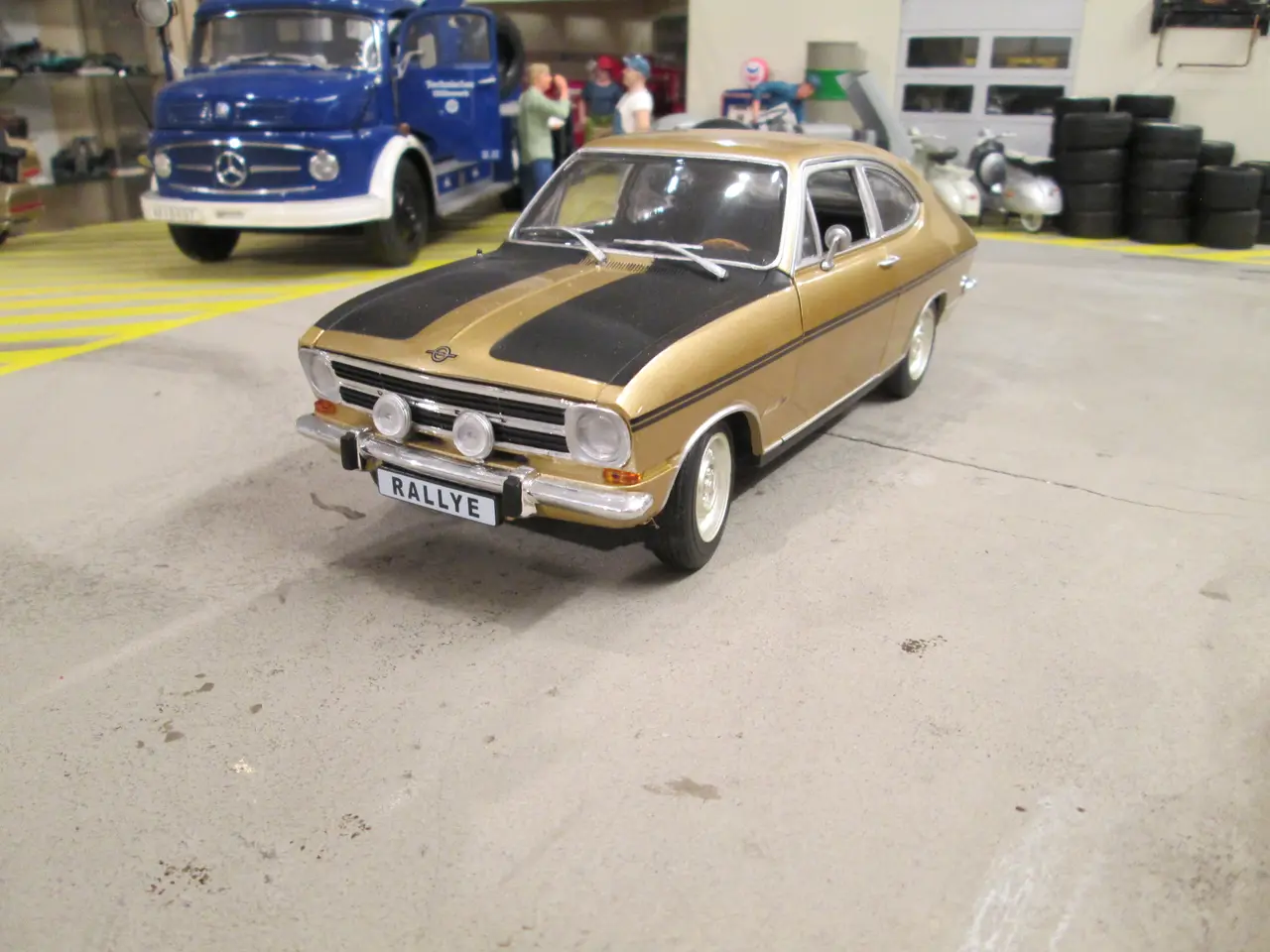 Billede 1 - Opel Kadett B 1900 Revell 1:18