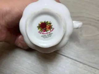 Royal Albert - priser fra 10 kr og op