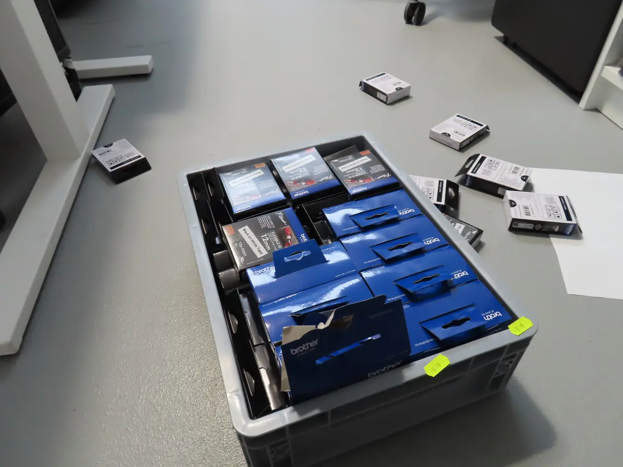 Billede 1 - Kasse med div. toner til labelprinter BROTHER