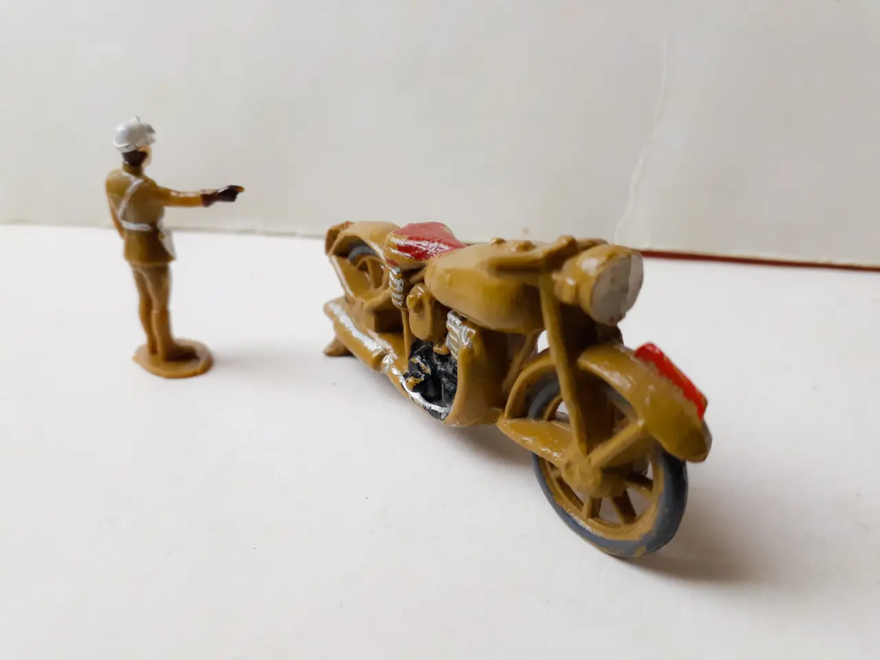 Billede 6 - 6 Reisler Militær Figurer