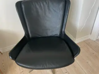 Lounge Chair - Sort Læder / Drejefod