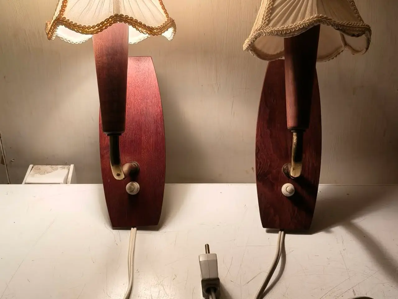 Billede 1 - super fed retro teaktræ lampe fra e.s horn 