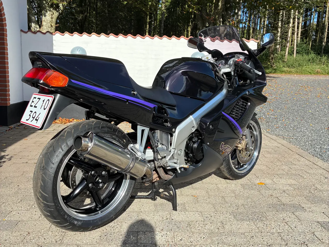 Billede 2 - Honda VFR 750 F